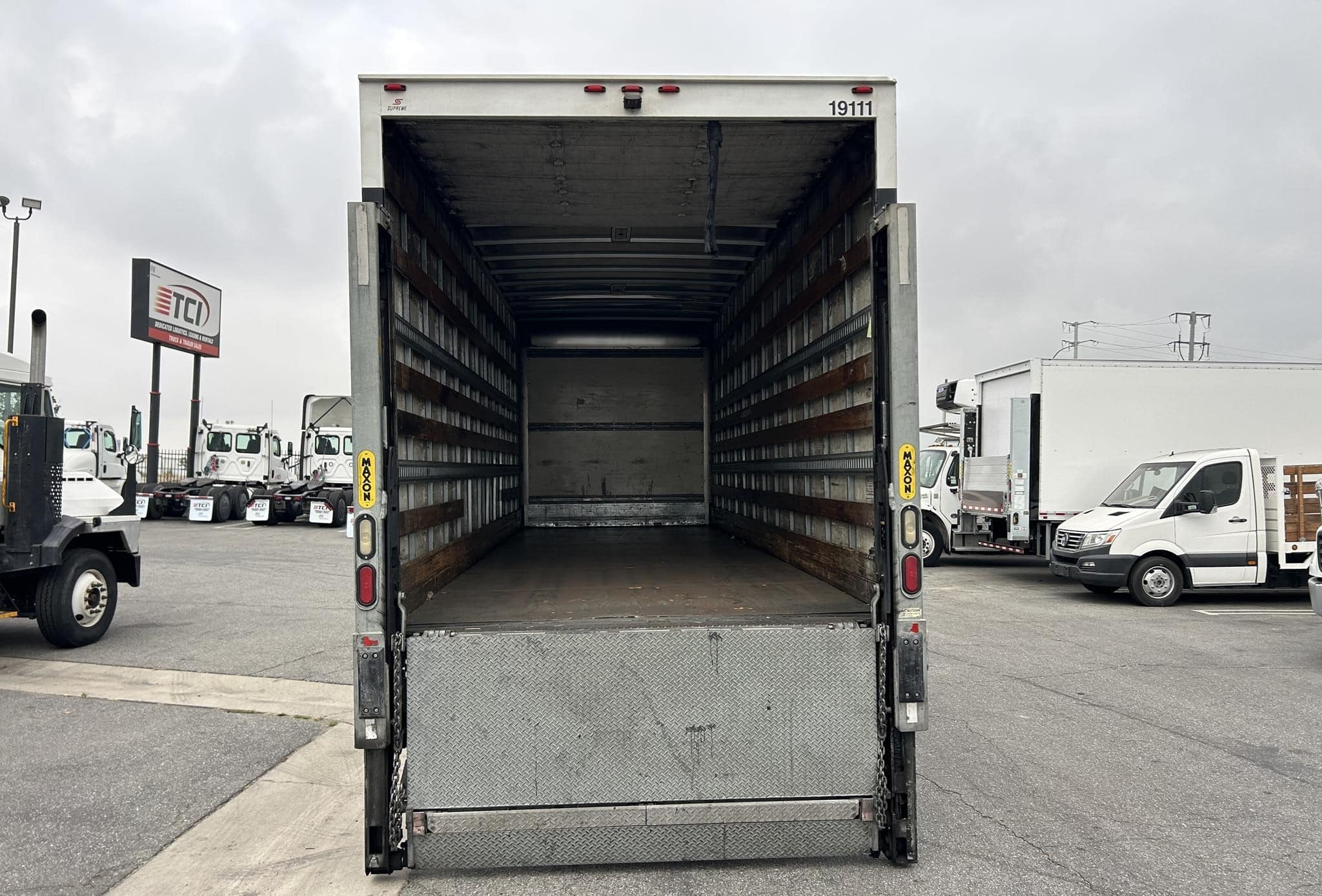 truck 221683 (3+1)-11046495743