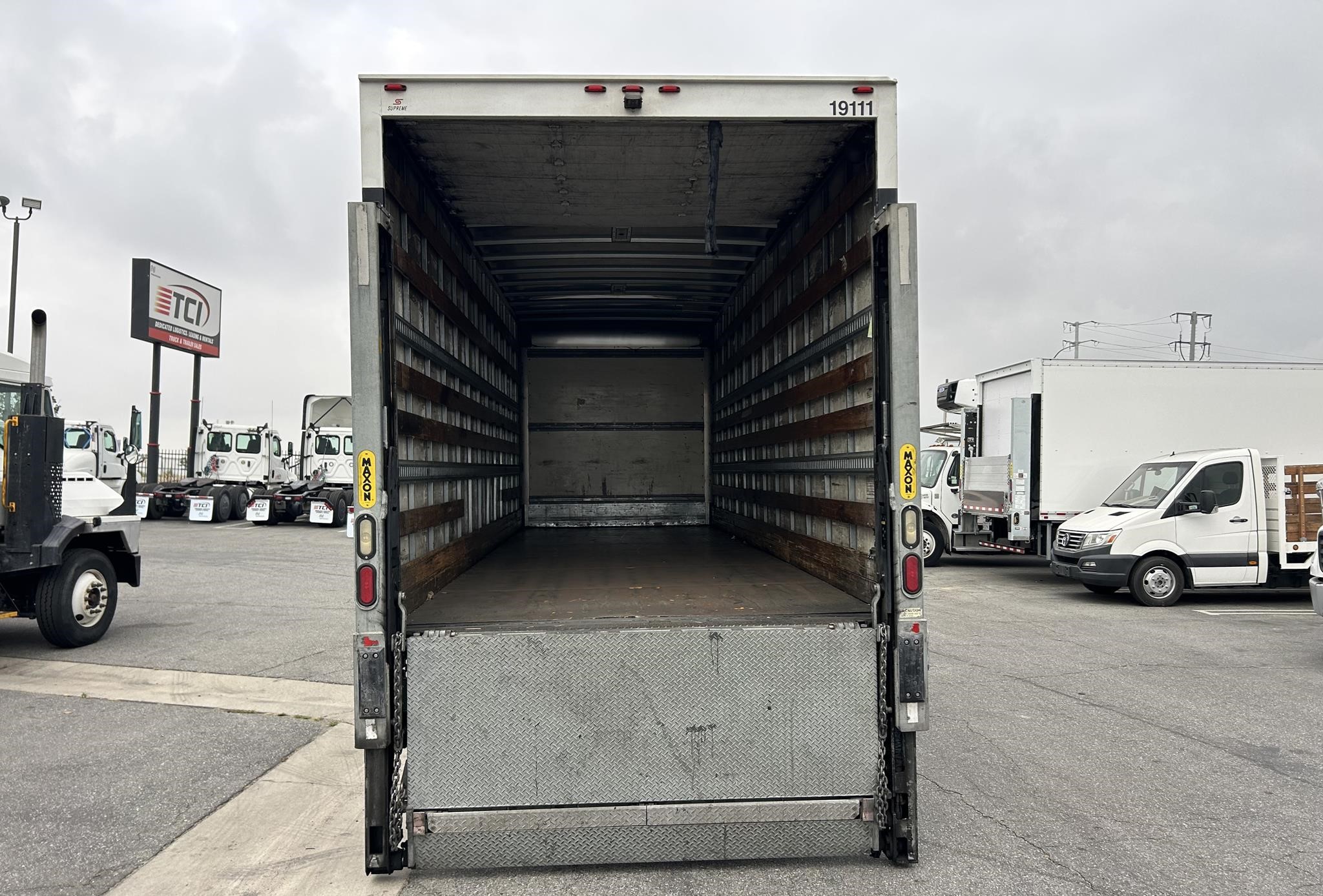truck 221710 (3+1)-11046495743