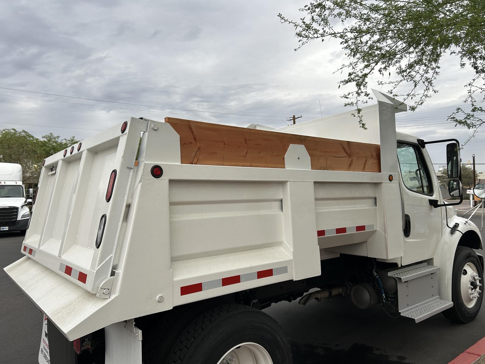 truck 221713 (5+1)-11023867066