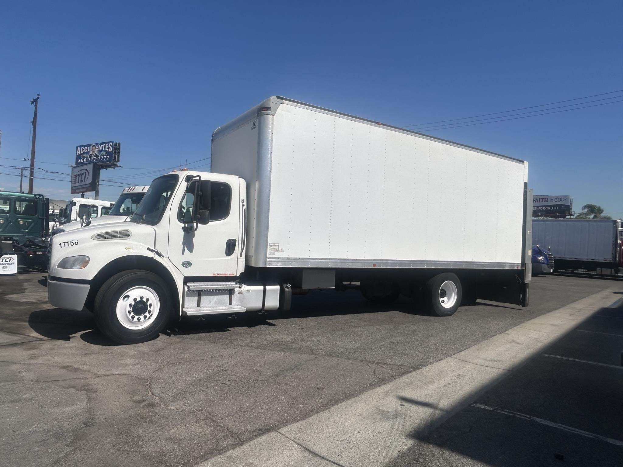 truck 221719 (2+1)-11049566646