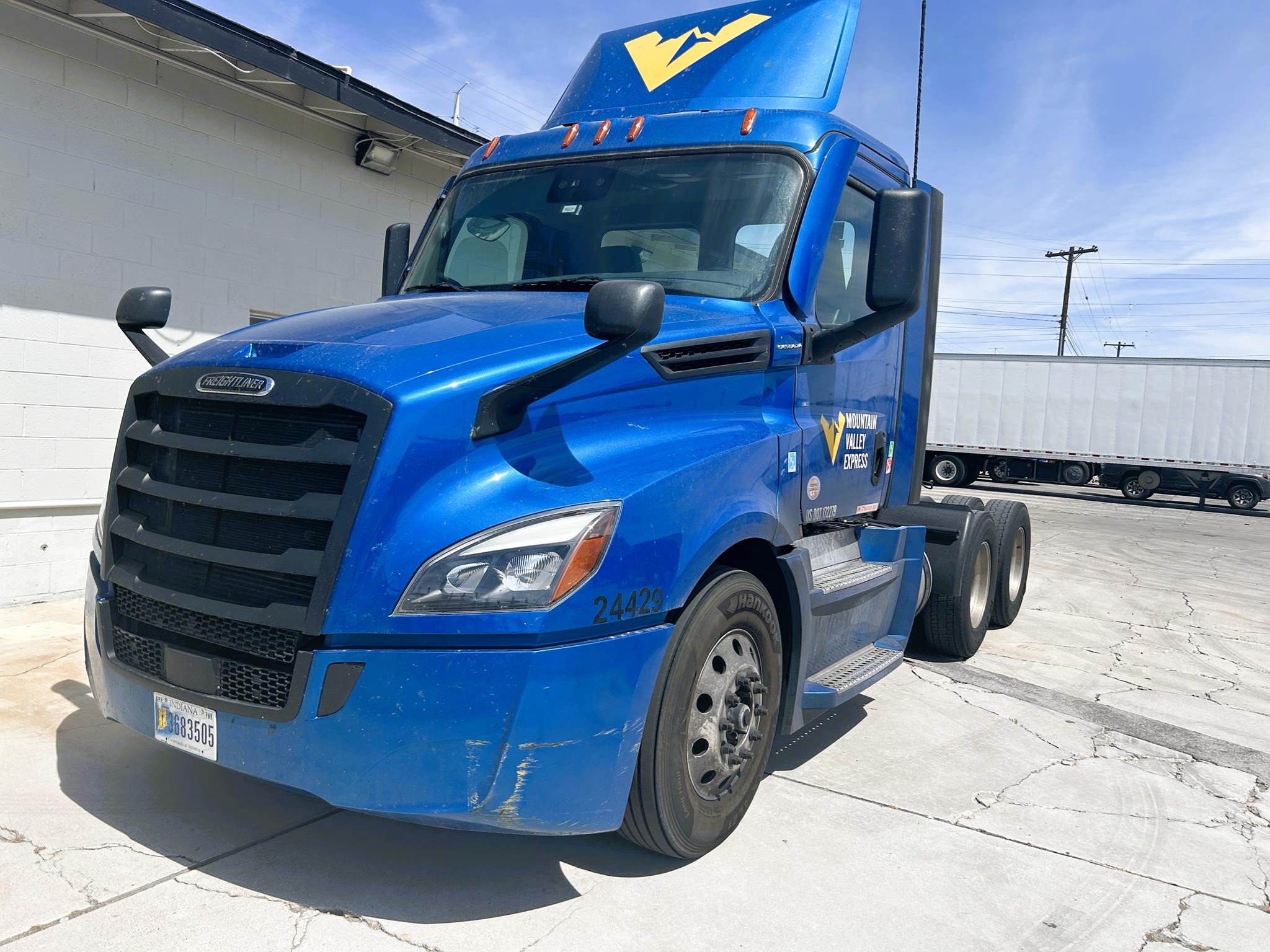 truck 221720 (1+1)-11050586655